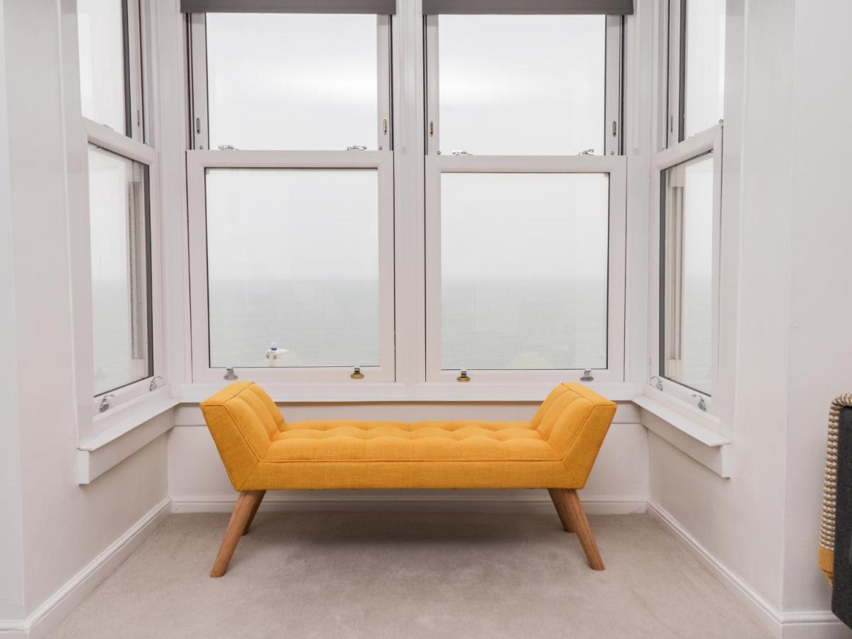 Appartamento Fairlight View Folkestone Esterno foto